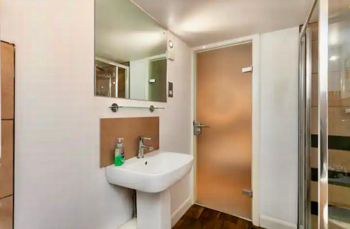 Lux Apartment 诺丁汉 外观 照片